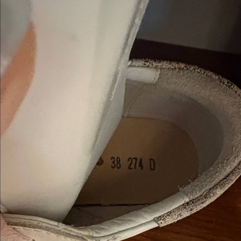 Golden Goose White Sneakers with Pink Laces and Silver Star - Picture 12 of 12
